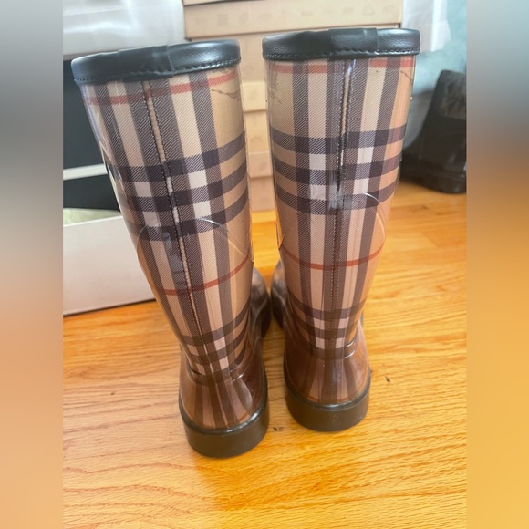 Burberry rainboots - Picture 5 of 5